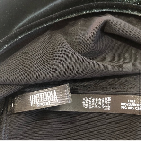 NEW Victoria Sport green top open back size:L - Picture 7 of 12